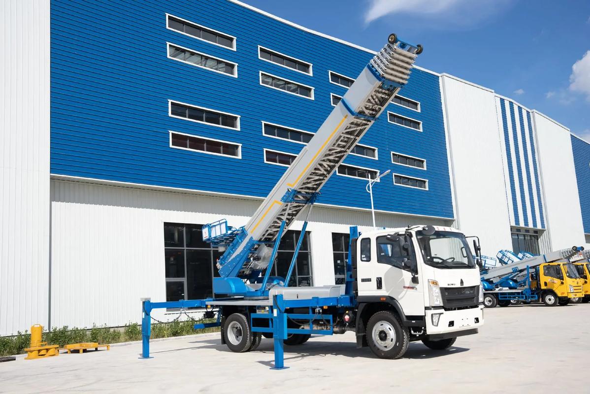 兴隆华侨农场小型云梯车上料车租赁多少钱