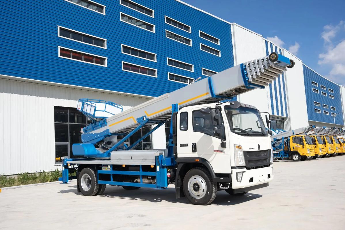 兴隆华侨农场出租云梯车高空作业车 建筑垃圾搬运